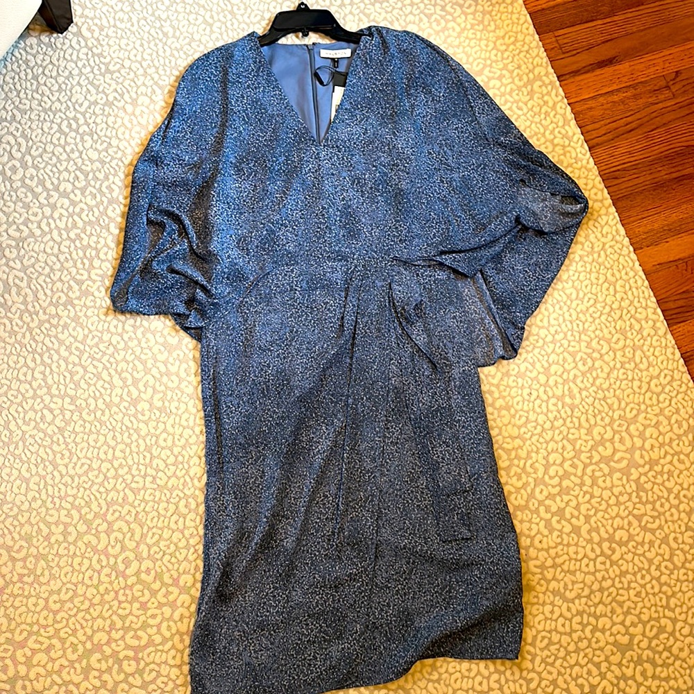 pretty blue Halston never been warned originally three25 $, size 12, beautiful